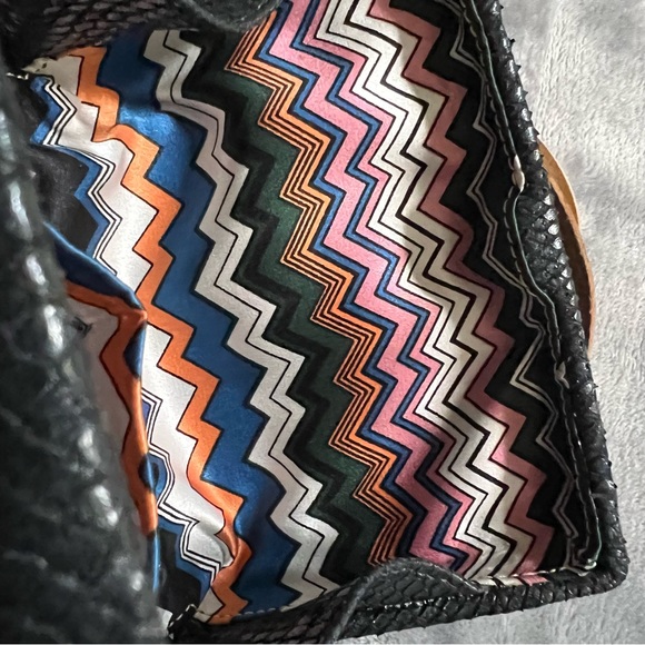 Serpui Maria Clutch with Large Leather Flower 6 x 5 x 2 Black and Cream - Picture 15 of 16